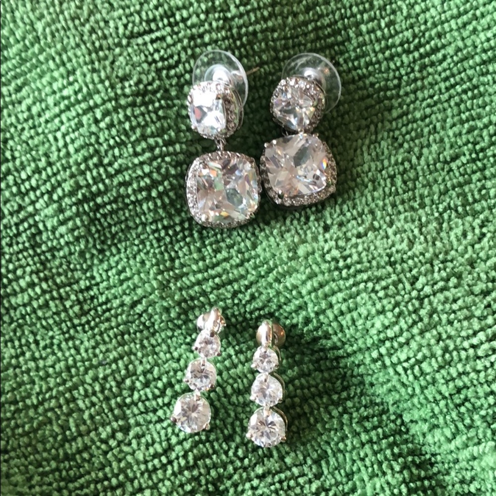 Pair of rhinestone earrings